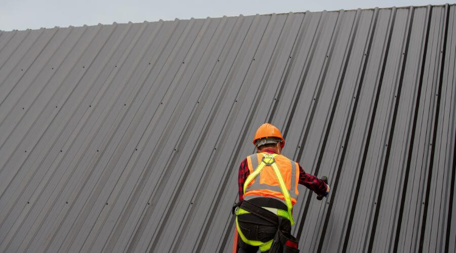 Professional gutter cleaning in Clear Spring, MD